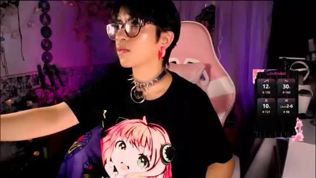 Image 2 of the_kitty_roxy Stream on Chaturbate on 1 month ago