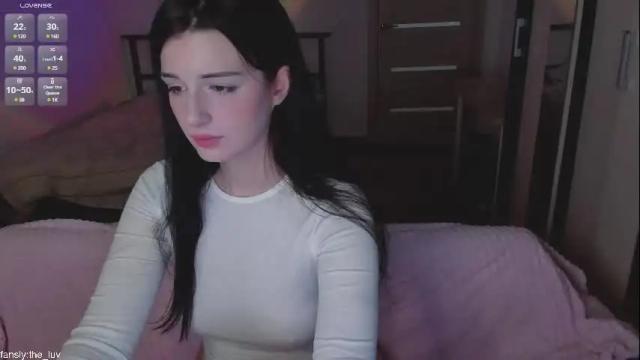 Image 10 of the_luv Stream on Chaturbate on 7 months ago