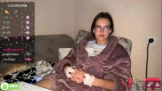 Image 8 of the_princese Stream on Chaturbate on 4 months ago