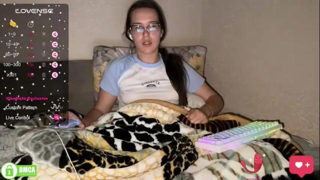 Image 3 of the_princese Stream on Chaturbate on 4 months ago