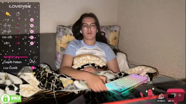 Image 8 of the_princese Stream on Chaturbate on 4 months ago