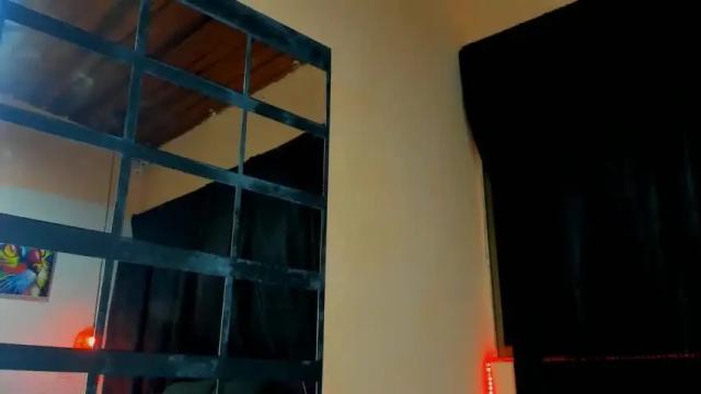 Image 12 of the_queen_aleja Stream on Chaturbate on 12 months ago
