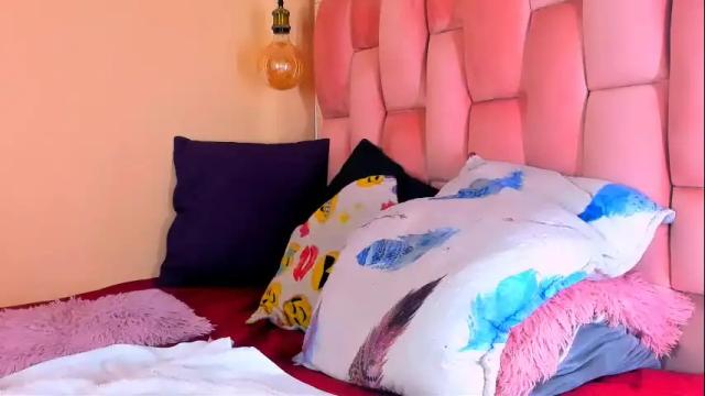 Image 12 of the_queen_aleja Stream on Chaturbate on 1 month ago