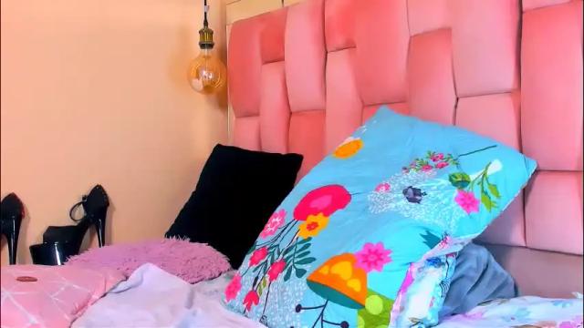 Image 8 of the_queen_aleja Stream on Chaturbate on 2 months ago