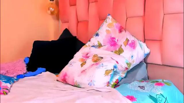 Image 12 of the_queen_aleja Stream on Chaturbate on 2 months ago