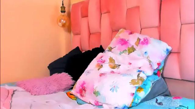 Image 8 of the_queen_aleja Stream on Chaturbate on 2 months ago