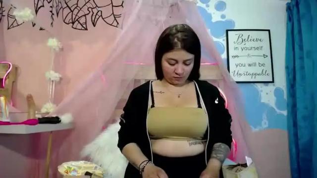 Image 4 of the_queen_of_blowjob Stream on Chaturbate on 18 months ago