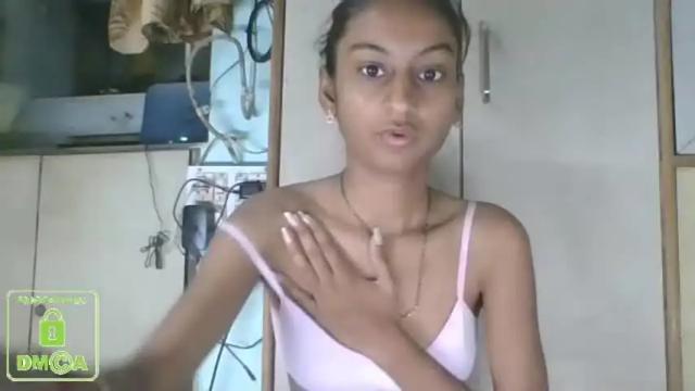 Image 3 of the_right_girl Stream on Chaturbate on 12 months ago