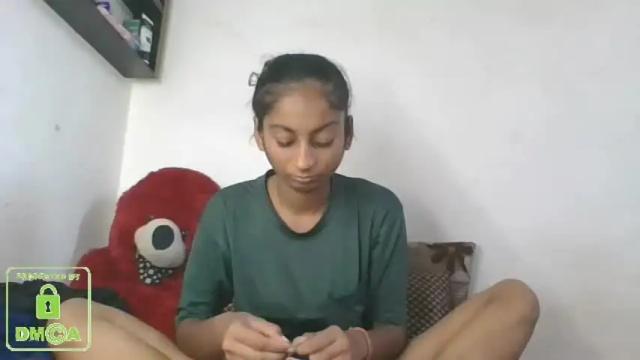 Image 10 of the_right_girl Stream on Chaturbate on 2 months ago