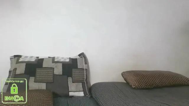 Image 11 of the_right_girl Stream on Chaturbate on 1 month ago