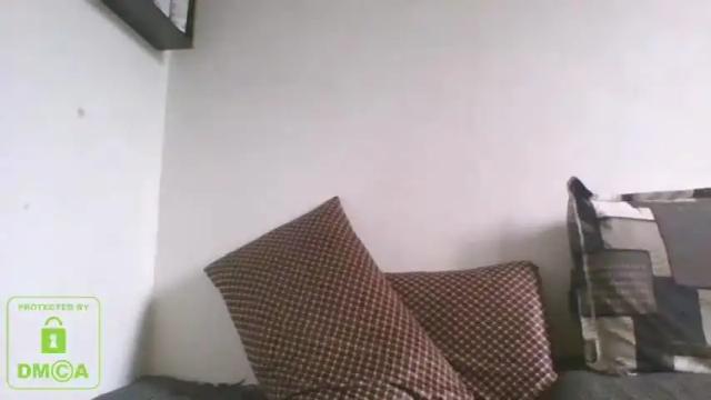 Image 11 of the_right_girl Stream on Chaturbate on 1 month ago