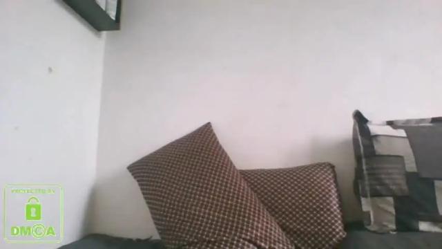 Image 8 of the_right_girl Stream on Chaturbate on 1 month ago