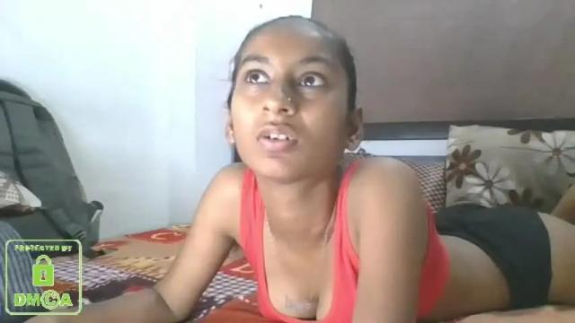 Image 7 of the_right_girl Stream on Chaturbate on 11 days ago