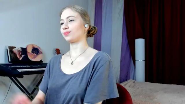 Image 3 of the_steel_magnolia_ Stream on Chaturbate on 13 months ago