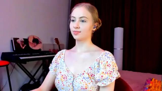 Image 4 of the_steel_magnolia_ Stream on Chaturbate on 13 days ago