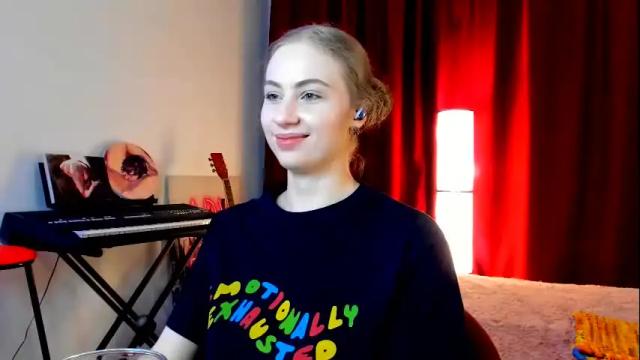 Image 4 of the_steel_magnolia_ Stream on Chaturbate on 29 days ago