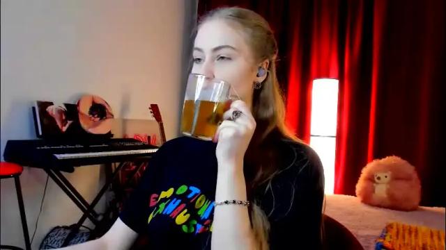 Image 2 of the_steel_magnolia_ Stream on Chaturbate on 2 months ago