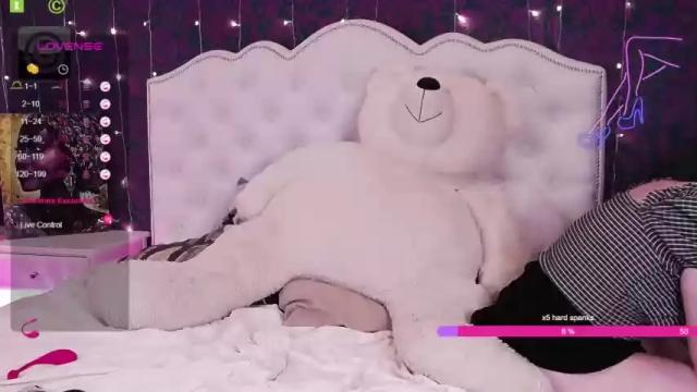 Image 8 of the_trixy Stream on Chaturbate on 14 months ago