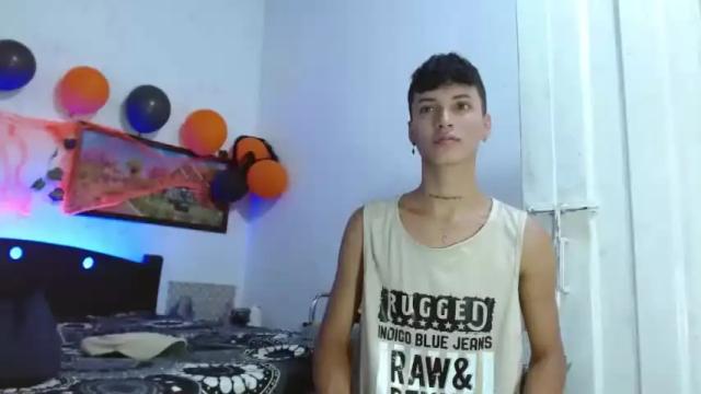 Image 6 of thebadboy7059 Stream on Chaturbate on 19 months ago