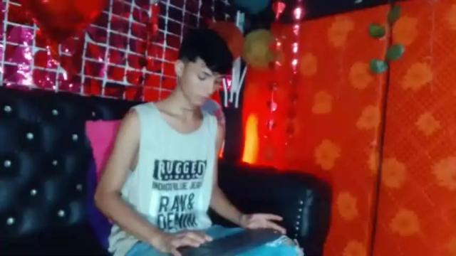 Image 10 of thebadboy7059 Stream on Chaturbate on 19 months ago