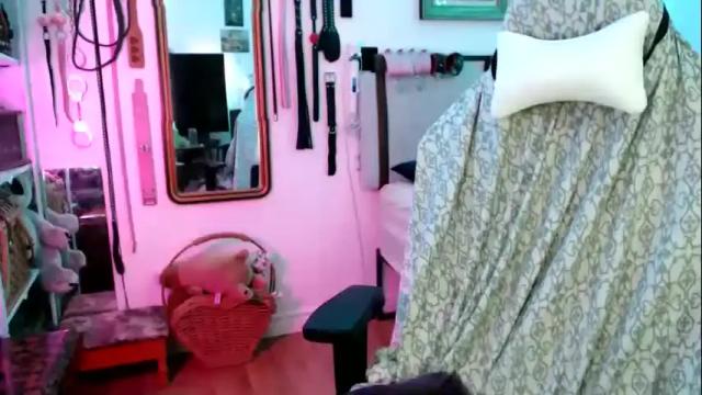 Image 10 of thebeccabucklerxxx Stream on Chaturbate on 19 months ago