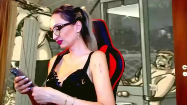 Image 12 of theblackwidow Stream on Chaturbate on 18 months ago