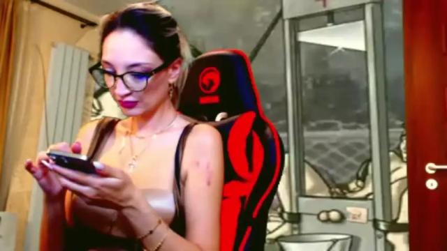 Image 4 of theblackwidow Stream on Chaturbate on 17 months ago