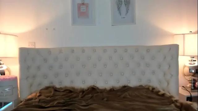 Image 2 of theblondenextdoor97 Stream on Chaturbate on 1 month ago