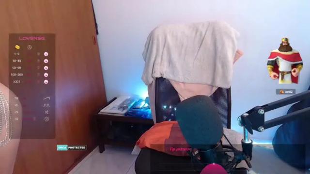 Image 7 of thecherry_paulette Stream on Chaturbate on 13 months ago