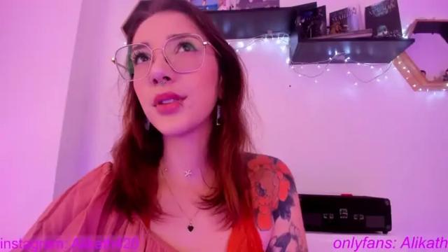 Thumbnail 3, thecosmicgirl's Stream at Chaturbate, 15 months ago