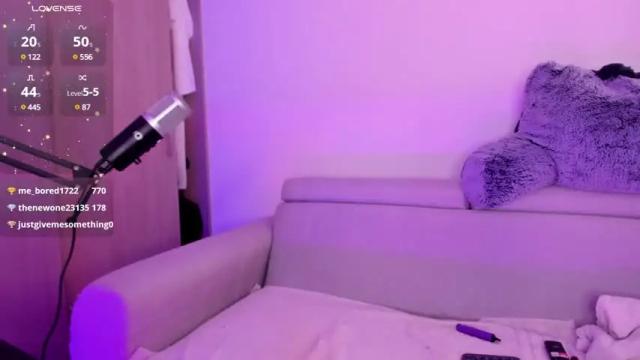 Image 11 of thecosmicgirl Stream on Chaturbate on 2 months ago