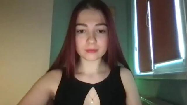 Image 3 of thecrystal Stream on Chaturbate on 19 months ago