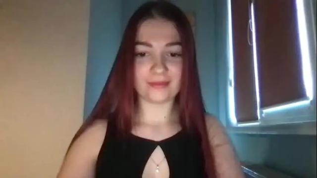 Image 4 of thecrystal Stream on Chaturbate on 19 months ago