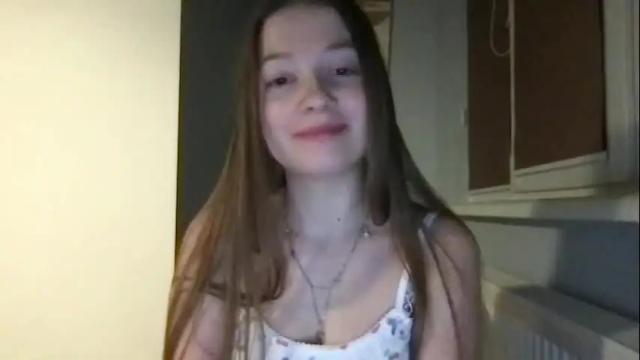 Image 2 of thecrystal Stream on Chaturbate on 6 months ago