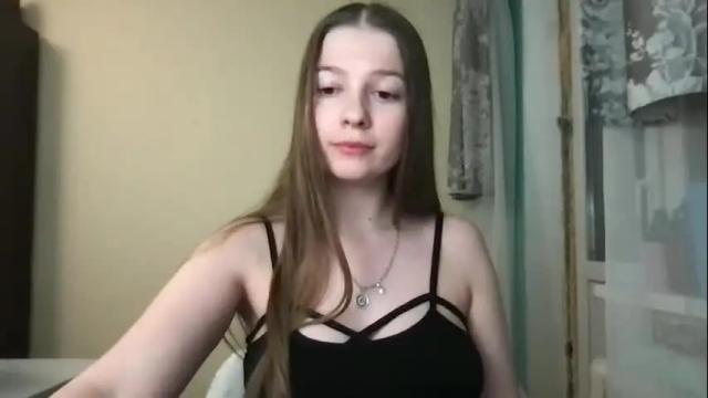 Image 7 of thecrystal Stream on Chaturbate on 6 months ago