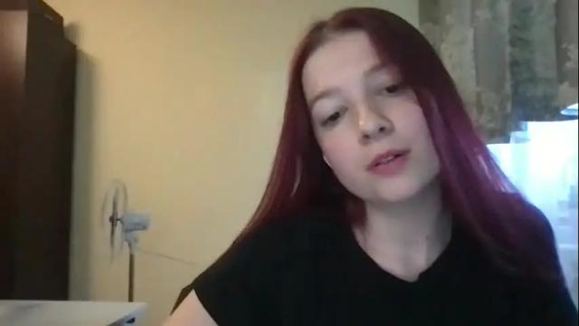 Image 2 of thecrystal Stream on Chaturbate on 4 months ago