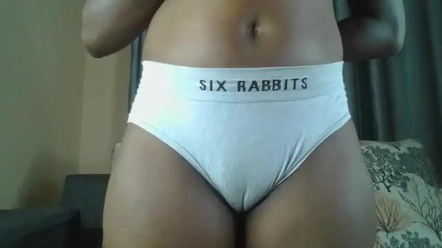 Image 3 of thee_pappy_chullos Stream on Chaturbate on 19 months ago