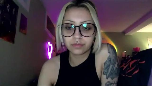 Image 3 of theeking_venus Stream on Chaturbate on 24 days ago