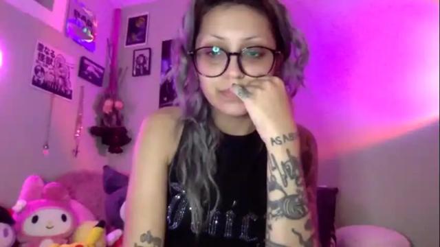 Image 2 of theeking_venus Stream on Chaturbate on 5 months ago