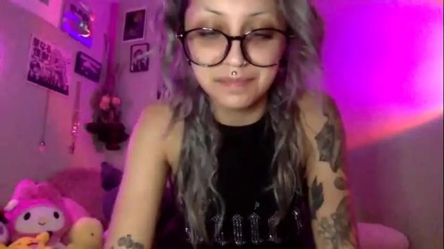 Image 3 of theeking_venus Stream on Chaturbate on 5 months ago