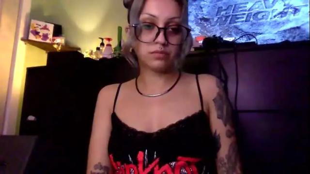 Image 7 of theeking_venus Stream on Chaturbate on 5 months ago