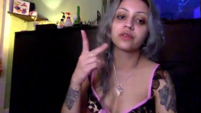 Image 3 of theeking_venus Stream on Chaturbate on 5 months ago