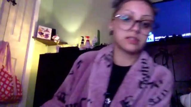 Image 2 of theeking_venus Stream on Chaturbate on 5 months ago