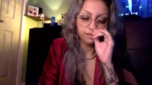 Image 2 of theeking_venus Stream on Chaturbate on 5 months ago