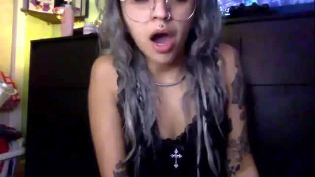 Image 7 of theeking_venus Stream on Chaturbate on 4 months ago