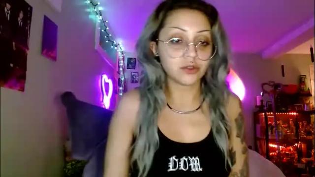 Image 3 of theeking_venus Stream on Chaturbate on 2 months ago