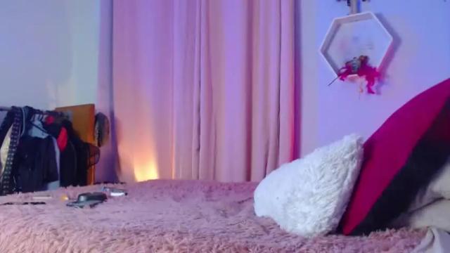 Image 3 of theevae19 Stream on Chaturbate on 15 months ago