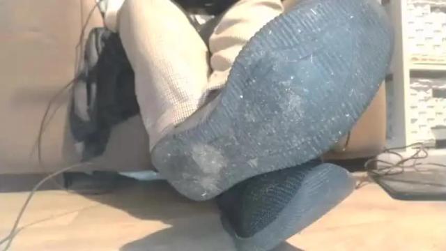 Image 2 of thefindomfeetgoddess Stream on Chaturbate on 17 months ago