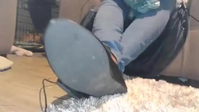 Image 11 of thefindomfeetgoddess Stream on Chaturbate on 13 months ago