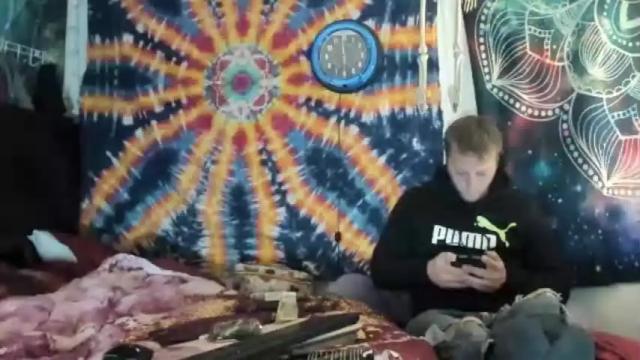 Image 12 of thefuckingbestever Stream on Chaturbate on 16 months ago